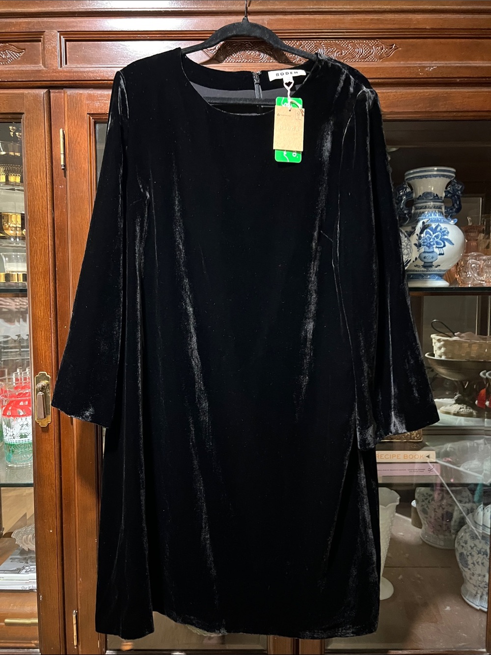 NWT Boden Black Velvet Long-Sleeve Shift Dress